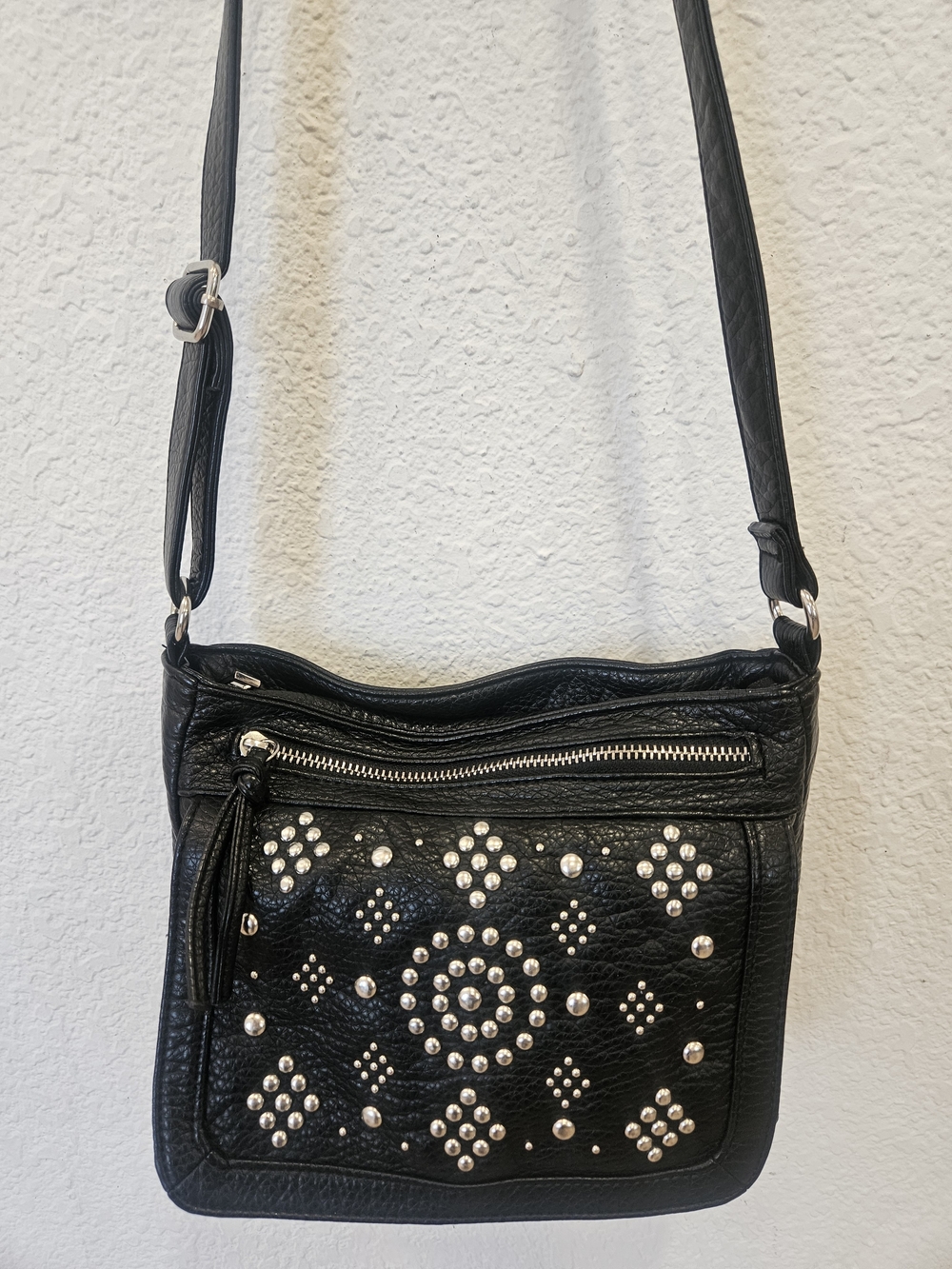 Carlos Santana Black Pebbled Leather Studded Crossbody Bag Multi-Pocket Boho